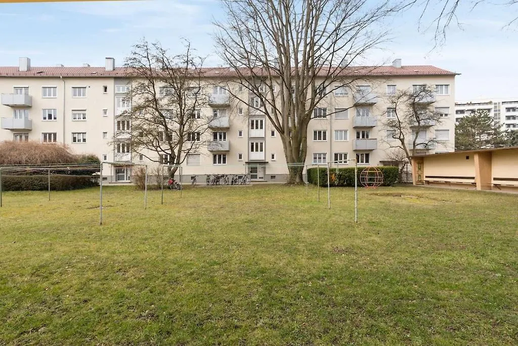 Modern And Stylish Accommodation In Augsburg Lägenhet